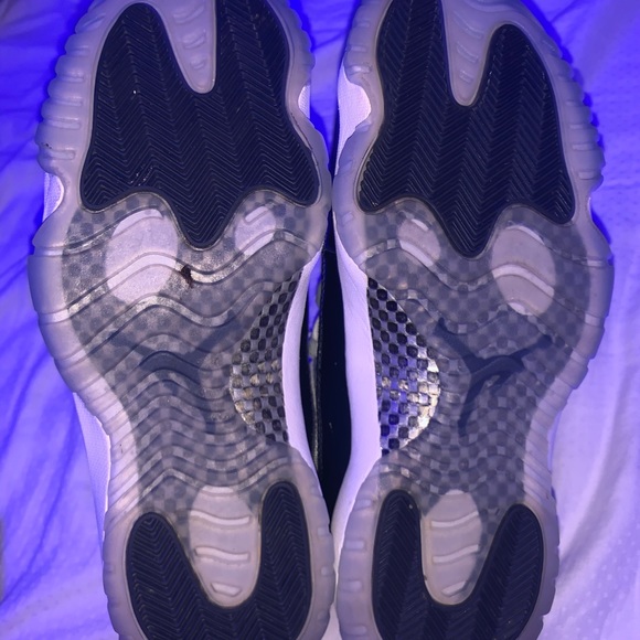 Georgetown Jordan 11s - Picture 3 of 4